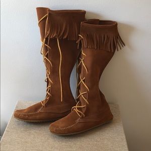 Women’s suede boots